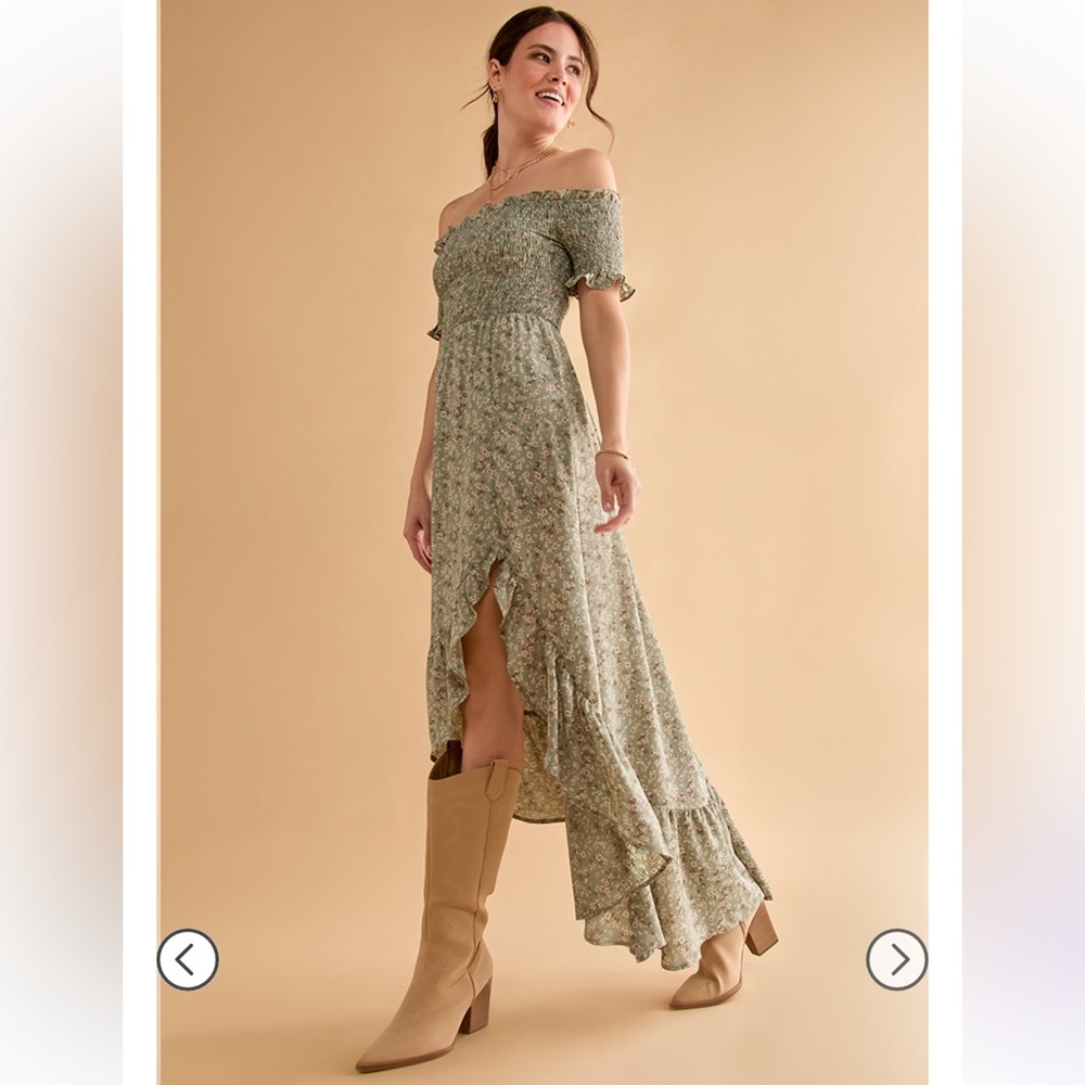 Francesca’s collections perdita smock top floral maxi dress